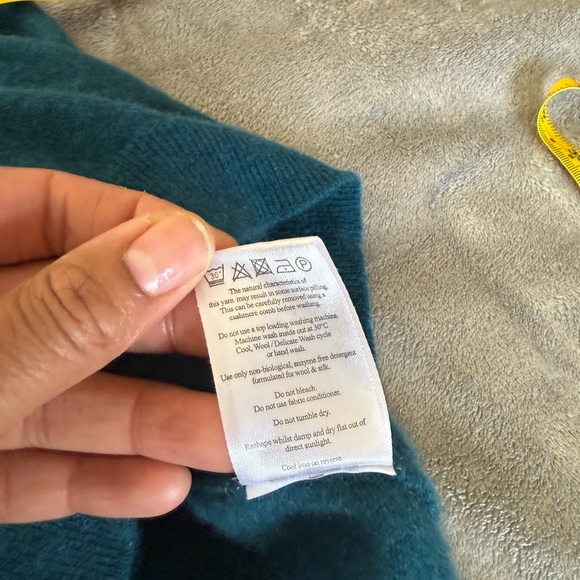 PURE Ccllection 100% Cashmere Teal Turtleneck Sweater Size 8/10 M Cozy Luxury - Picture 10 of 11